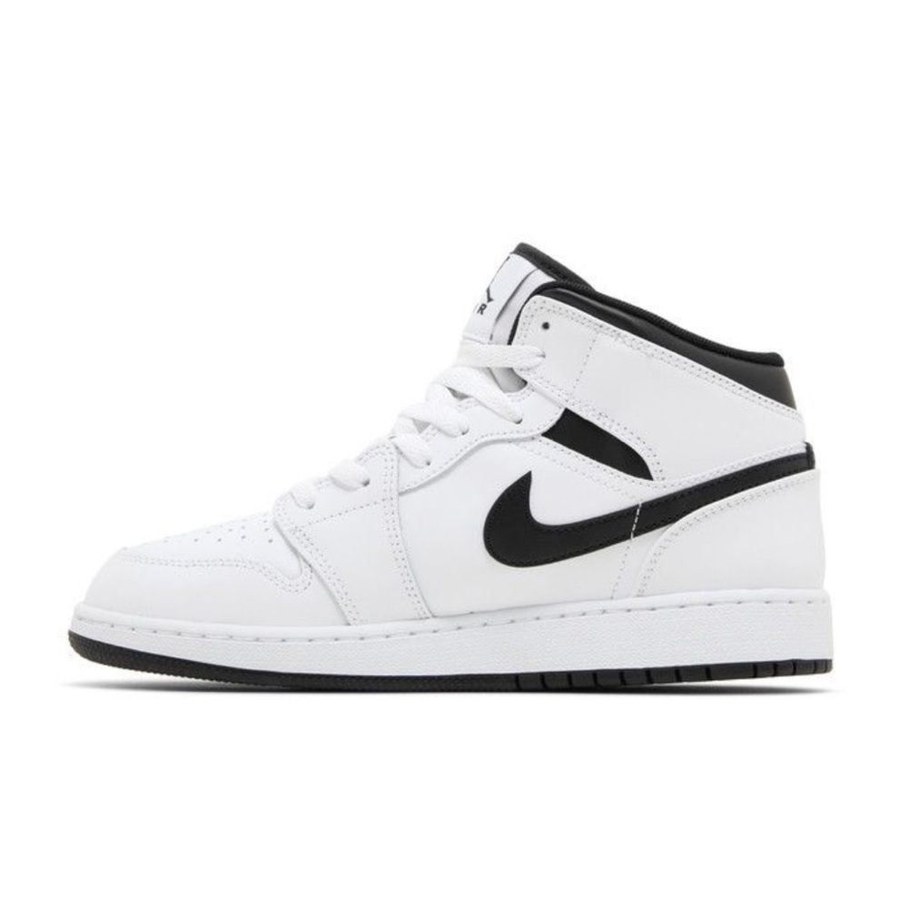 Jordan 1 mid
Gs
Reverse panda
Brand new - Picture 10 of 11